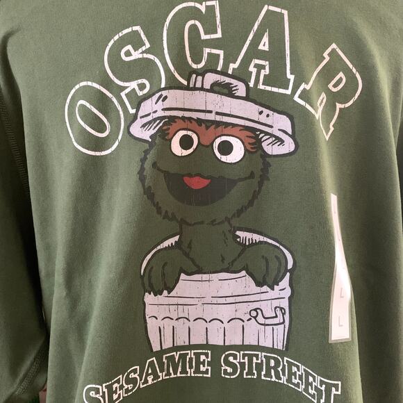 GU (Uniqlo) Sesame Street Oscar the Grouch Half Sleeve Sweat Look T-shirt Green - Picture 7 of 13